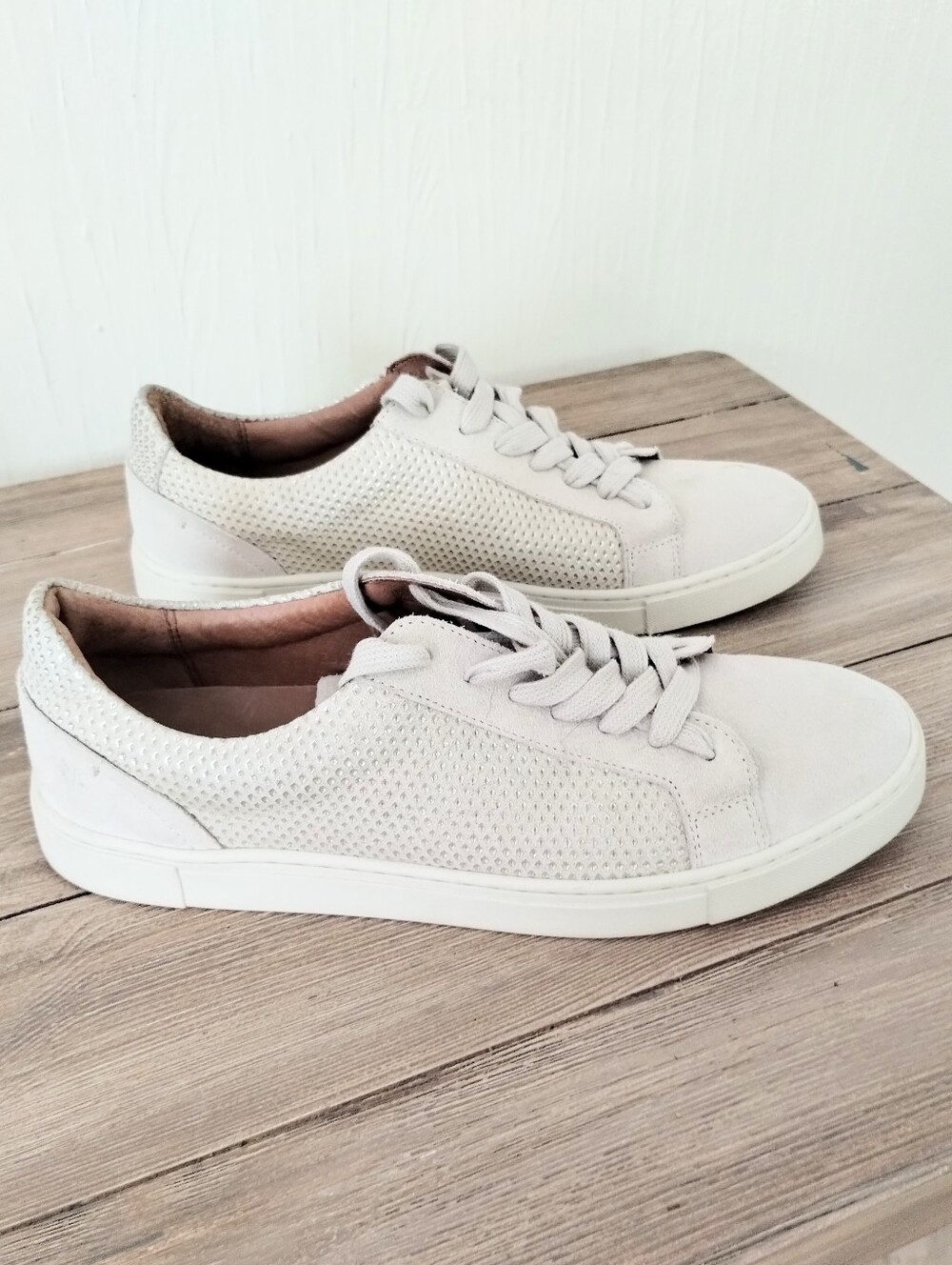 Frye Ivy Leather Top  Light Taupe Sneakers